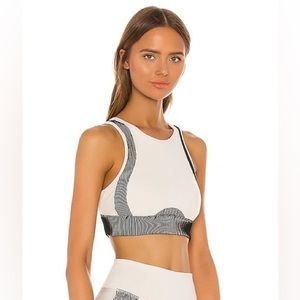 NWT ALO Yoga Electric Sports Bra in Bone XS